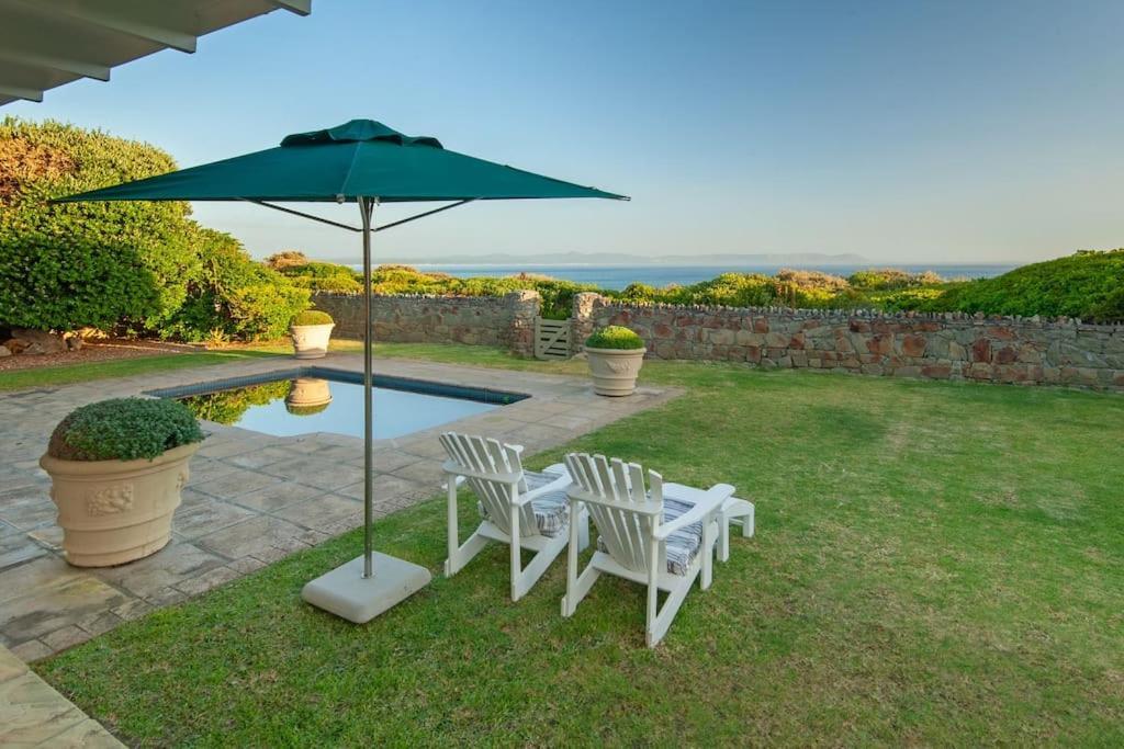 Villa Wild Waters At Kraal Rock On The Cliffs In Hermanus Exterior foto