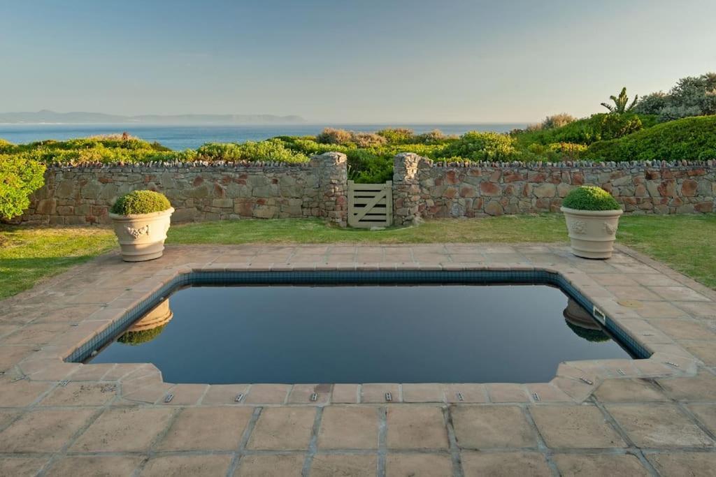 Villa Wild Waters At Kraal Rock On The Cliffs In Hermanus Exterior foto